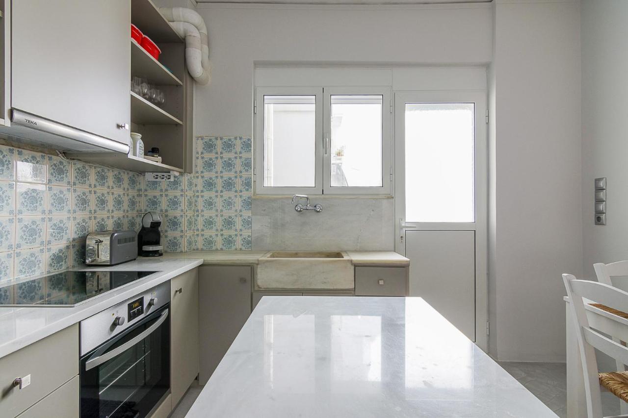 A Modern 2-Bedroom Apartment Near Areios Pagos Athene Buitenkant foto